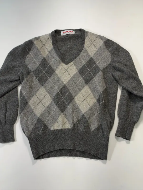 Belmondi Lamb and Angora Wool Gray & Cream Argyle V-Neck Sweater Size Small - Image 2