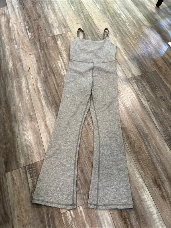 OFFLINE By Aerie Gray The Hugger Bootcut Jumpsuit Size Medium - Image 5