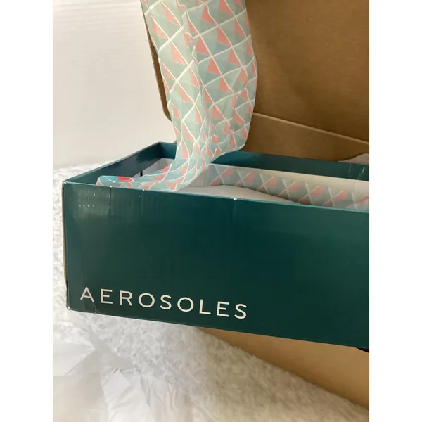 Aerosoles Slalom White PU Tall Lug Sole Boots Womens 5.5M NEW‎ - Image 5