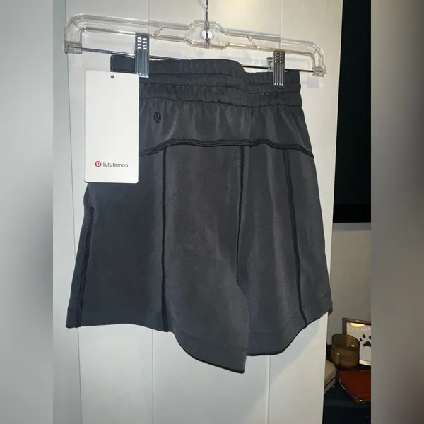 NWT Lululemon Softstreme High-Rise Short 4" -Black $78 MSRP - Image 6