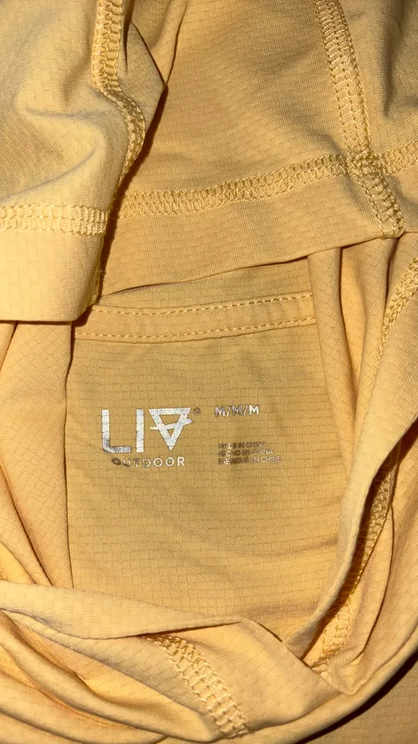 Yellow sun shirt Size M - Image 3