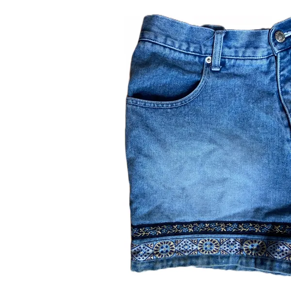 Vintage Y2K Boho Blue Denim Shorts with Decorative Hem 🔥 - Image 3