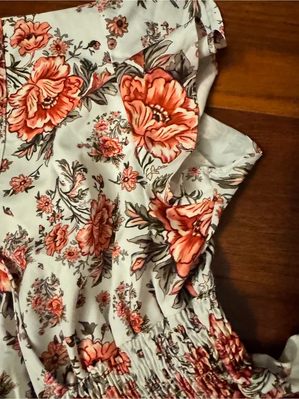 Floral Ruffle-Sleeve Dress in Coral and White size xs - Image 3
