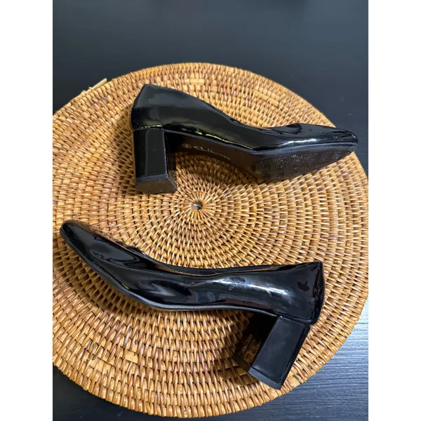 CL by Laundry Womens Black Patent‎ Block Heel Round Toe Pumps Size 6M Scuffed - Image 9