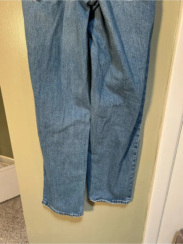 Old‎ Navy Women's Size 0 O.G. Loose Straight Jeans Light Wash Distressed Stretch - Image 9