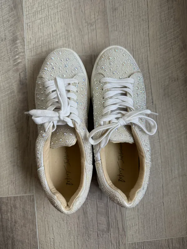 Pearl Sneakers White Size 7 - Image 2