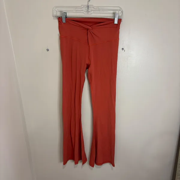 OFFLINE by Aerie RealMe Xtra Flare Leggings Coral Orange Crossover Twist M Short - Image 7