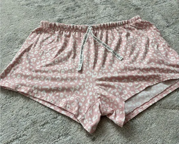 Nine West Pink Camo Pajama Bottoms Size L/G - Image 2