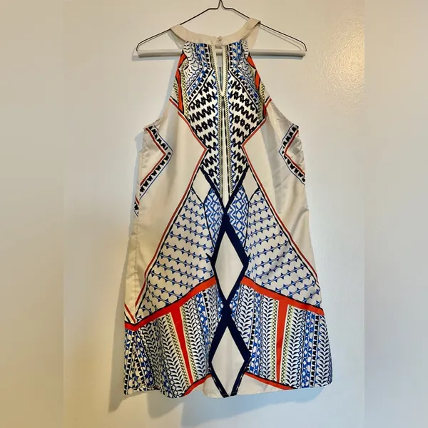 Venus Geometric Patterned Shift Dress - Image 4