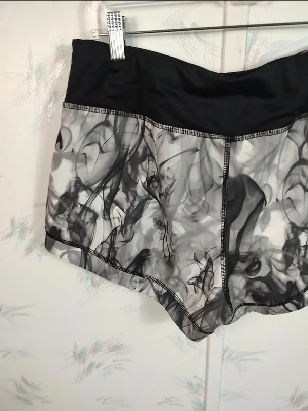 Avia Black Gray Smoke print Shorts - Image 7