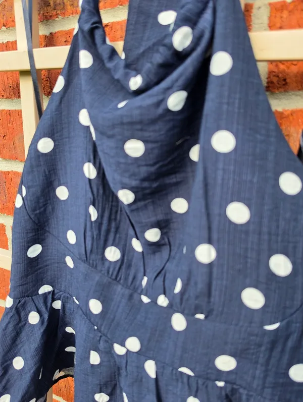 NWT MONTEAU Navy/White Polka Dot Halter Top M - Image 4