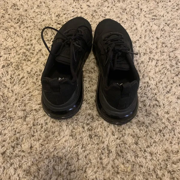 Nike Air Max 270 React GS Black Running Shoes - Image 3