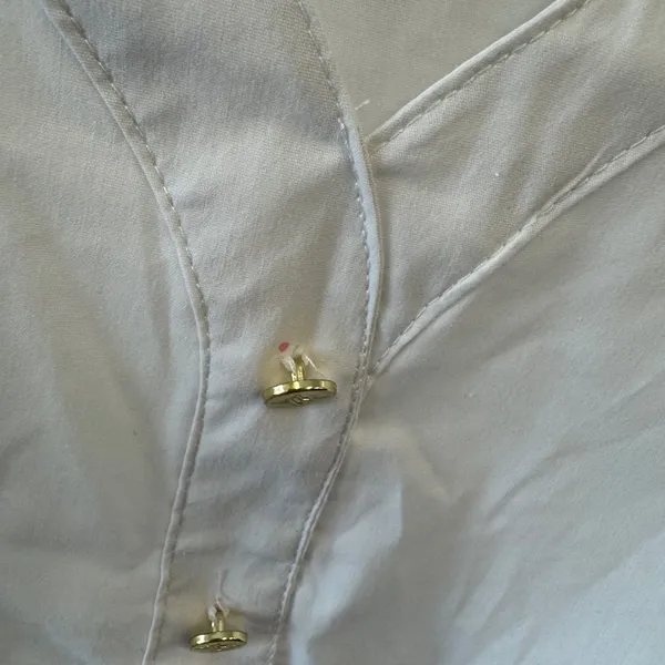 Adrienne Vittadini White‎ V-Neck Button Front Blouse Jersey Side Panels Medium - Image 7
