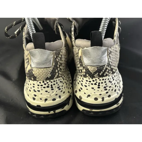 Steve Madden Women's Cliff Platform Sneakers Size 8 Snake Silver Snakeskin - Image 4