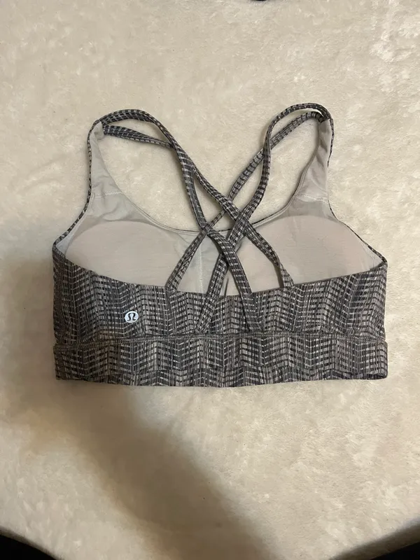 Lululemon Energy Bra Size 6 - Image 2