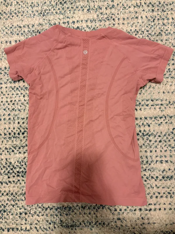 Lululemon Swiftly Tech Short Sleeve Full Length Size 4 - Image 2