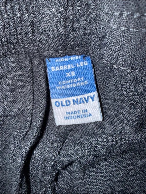 Old Navy High-Waisted Crinkle Gauze Barrel Ankle Pants Black XS NWT - Image 10