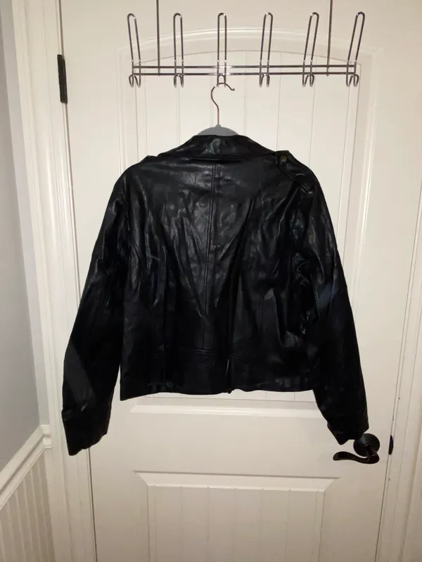 Black leather zip up jacket size L/ xl Size L - Image 3