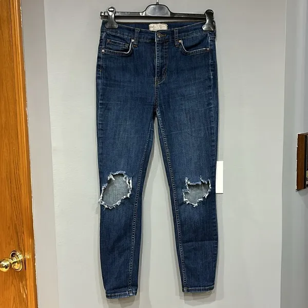 Free‎ People Busted Knee Jeans Skinny 26 - Image 2