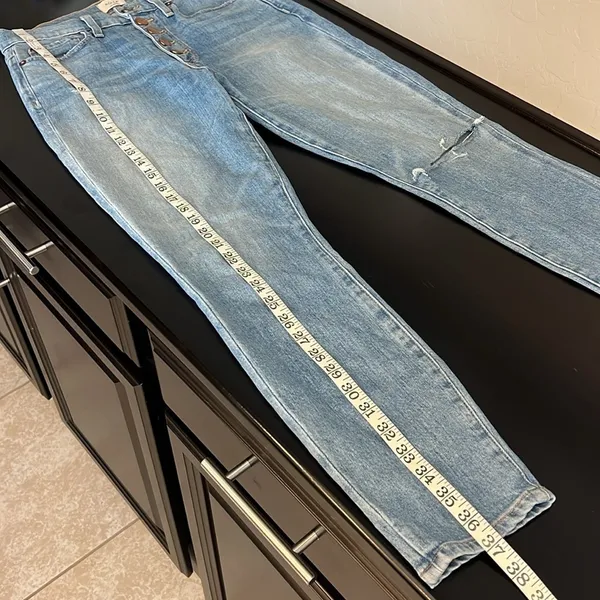Alice + Olivia AO.LA Good highrise exposed button lightwash distressed jeans, 27 - Image 13