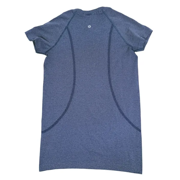 Lululemon Swiftly Tech Short Sleeve Shirt Size 6 Blue Hip Length Run Yoga Gym - Image 3