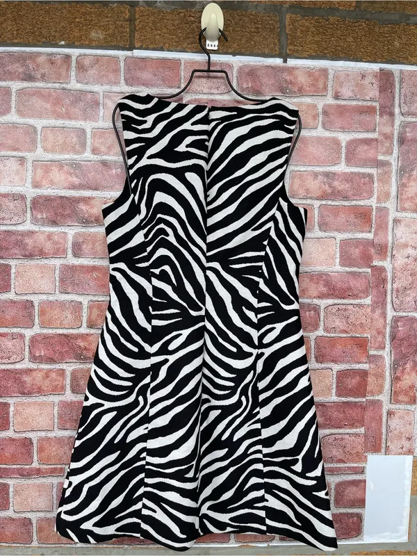 NWT Designer Michael Kors Zebra Wool Dress 8 Mob Wife Chic - Image 10