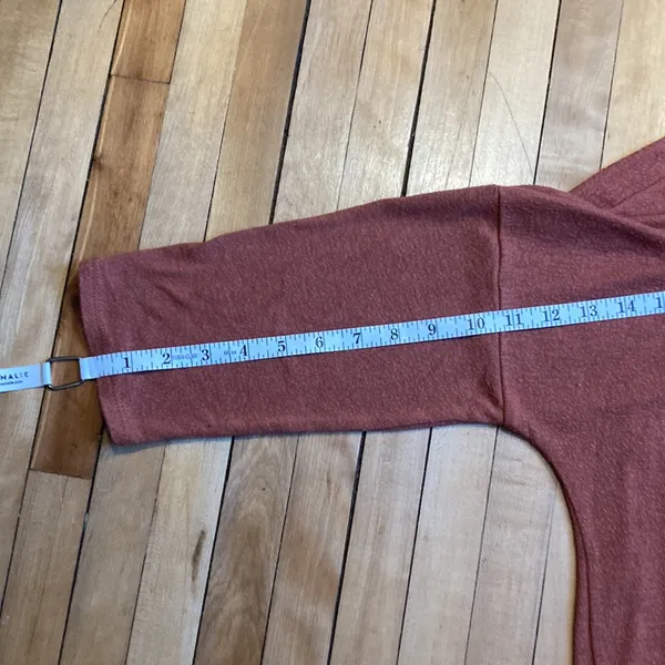 Gyft Sweater - Image 11