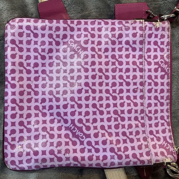 Coach Signature‎ Pink Gramercy Op Art Messenger Crossbody Purse - Image 14