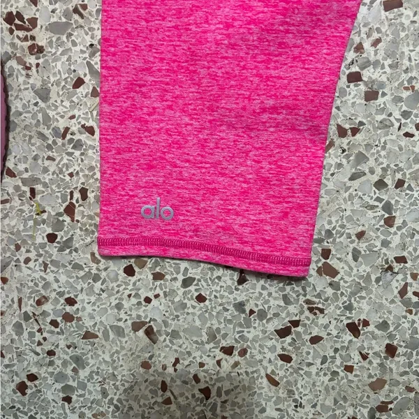 Alo yoga pink leggings small - Image 7
