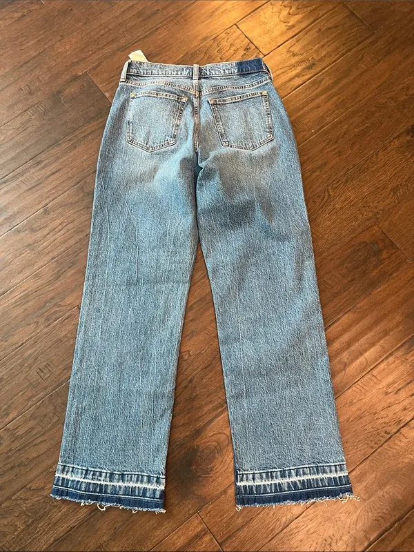 Abercrombie & Fitch The Baggy Low Rise Raw Hem Jeans 26/2R - Image 4