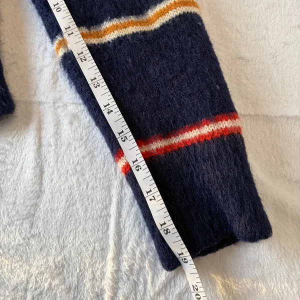 Forever 21 Striped Faux Fur Sweater Women's M Navy Fall Normcore Indie Retro Y2K - Image 5