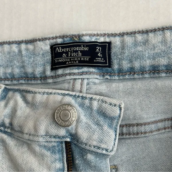 Abercrombie & Fitch Women's Light Wash Simone High Rise Ankle Jean‎ 4S - Image 7
