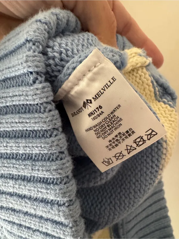 Brandy Melville Blue and White Varsity‎ Stripe Knit Sweater Vest - Image 6