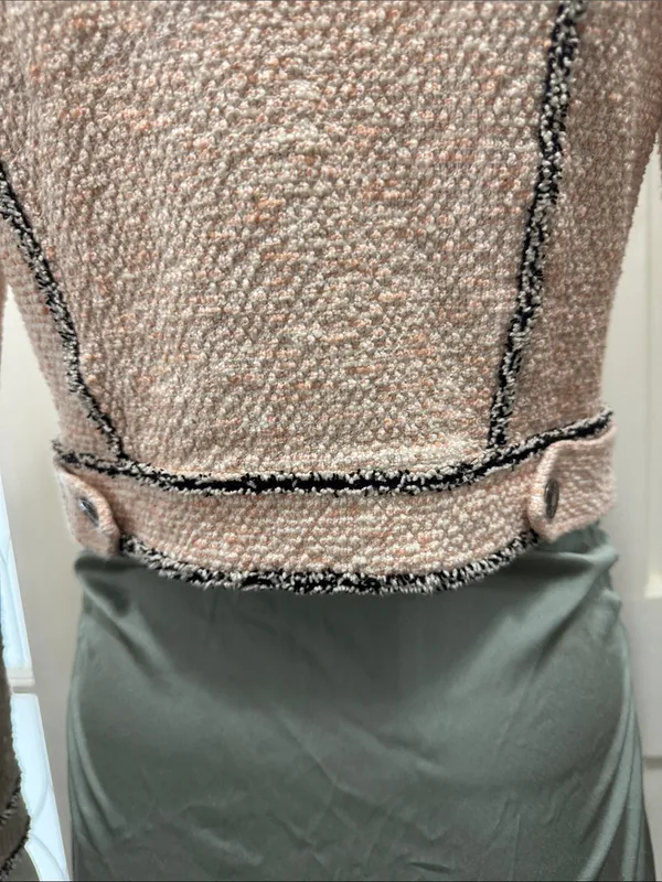Veronica Beard Cotton Blend Pale Pink Tweed Fringed Blazer with Gray Trim S XS - Image 11