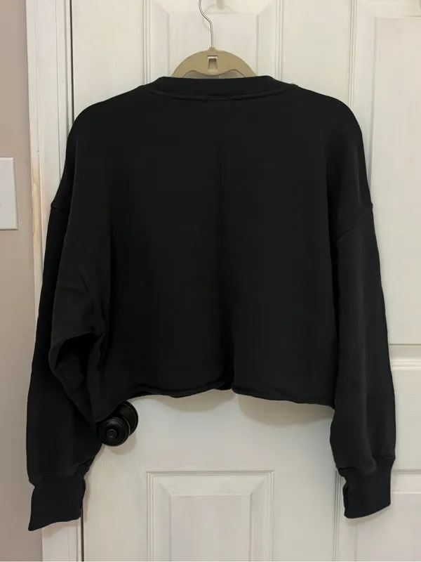 OFFLINE by Aerie Running Late Crewneck Cropped Sweatshirt in Black - Image 4