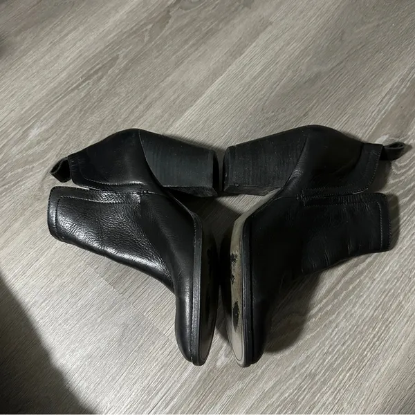 Dolce Vita DV Black‎ Leather Side Zip Block Heeled Booties Size 9 - Image 3
