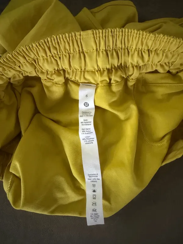 Lululemon Hotty Hot Shorts 4" - Image 4