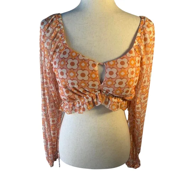 Orange and white geometric patterned Size M - Image 2
