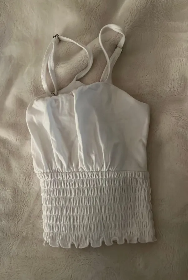 Hollister Crop Top - Image 3