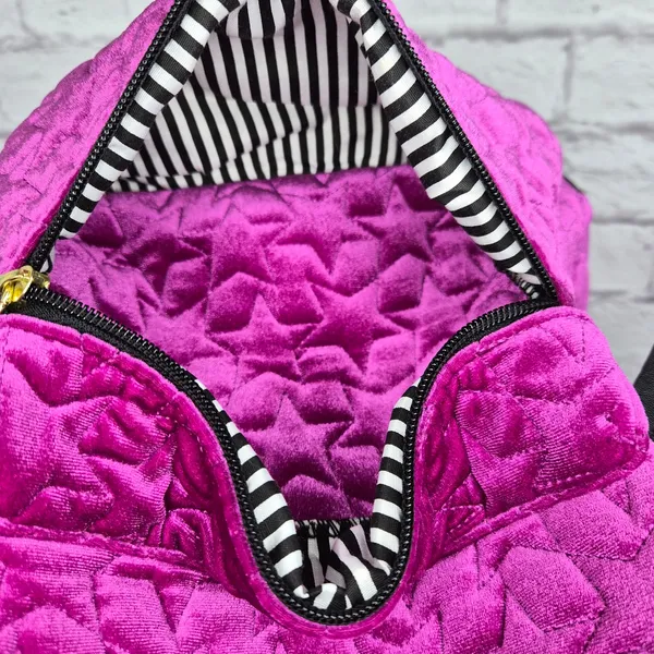 Luv Betsey Johnson Magenta Velvet Quilted Star Mini Backpack Hot Pink Y2K Purse - Image 8
