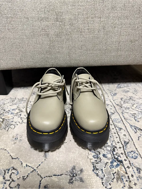 Dr Martens 1461 Womens Quad II Platform Stone Pisa Leather - Image 3