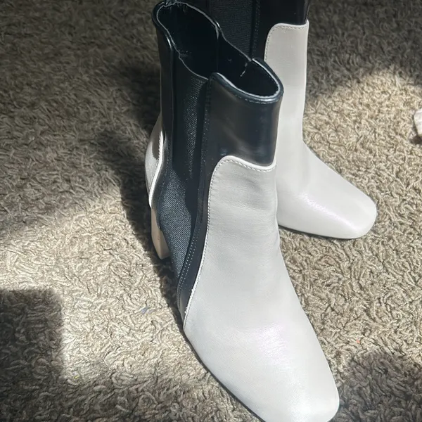 Yo‎ Ki Creme Black Wedge Boots Size 5.5 - Image 5