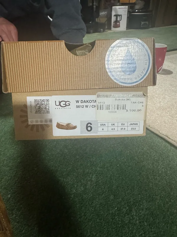 UGG Moccasin Slippers Women’s - Image 4
