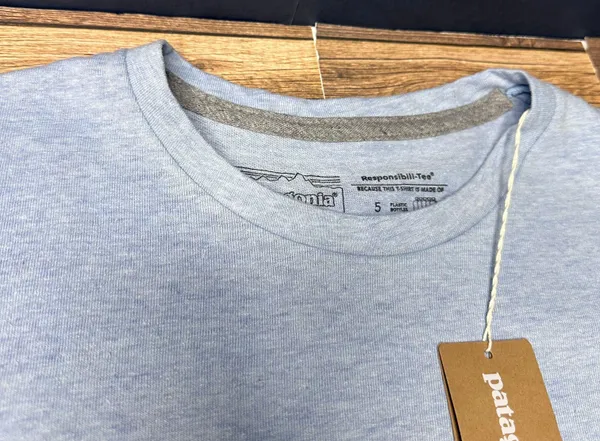 Women's P-6 Logo Responsibili Tee NWT Size XS (Steam Blue) #37567 - Image 5