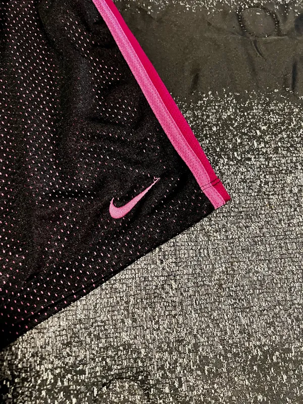 Womens XL Nike Dri Fit running shorts - Image 4