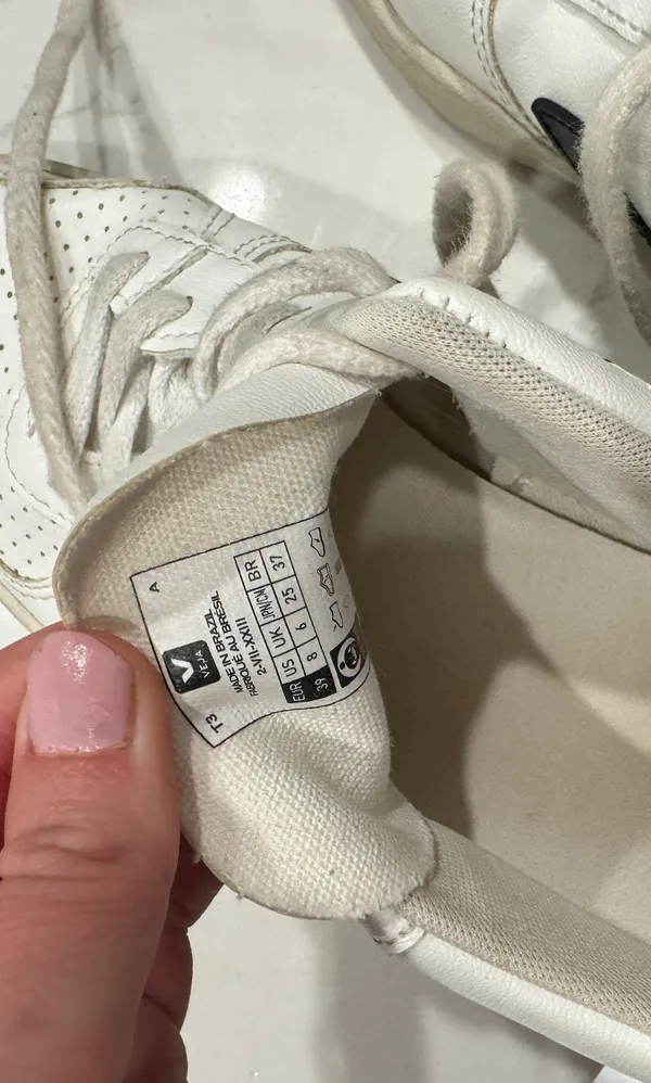 VEJA s Sneakers - Image 4