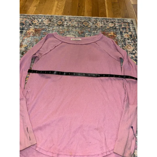 Free People We the free pink long sleeve - Image 3