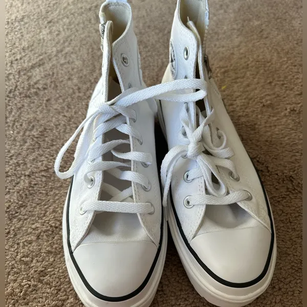 Converse Chuck Taylor All Star Lugged Heel Platform 6/8 - Image 2