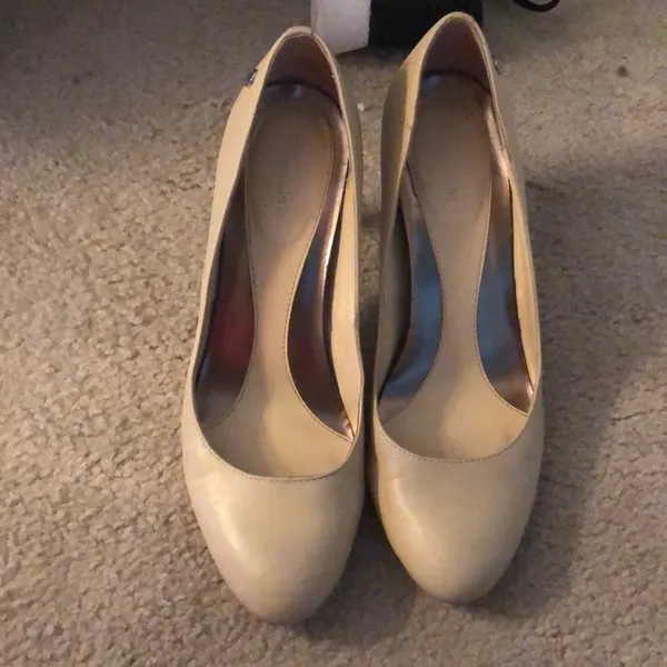 Calvin Klein nude pumps - Image 2