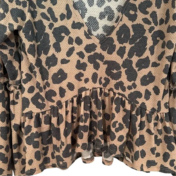 Altar'd State Leopard Peplum Top Women's‎ M Brown Ruffle Boho Hippie Waffle Knit - Image 4